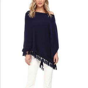 Lilly Pulitzer Cashmere Limonata poncho in navy